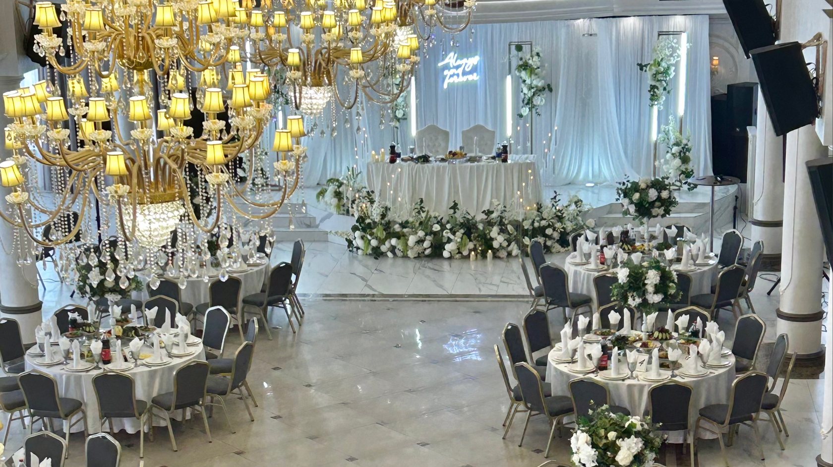 Главный зал 1