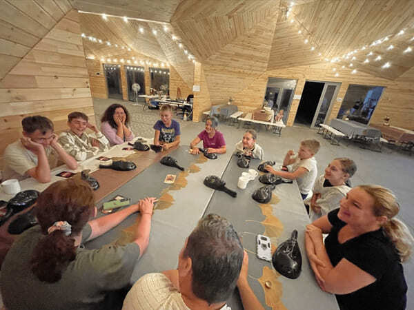 Семейный лагерь - игра в мафию