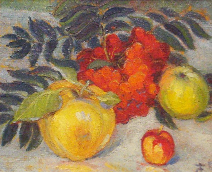 Натюрморт из яблок с багряной рябиной