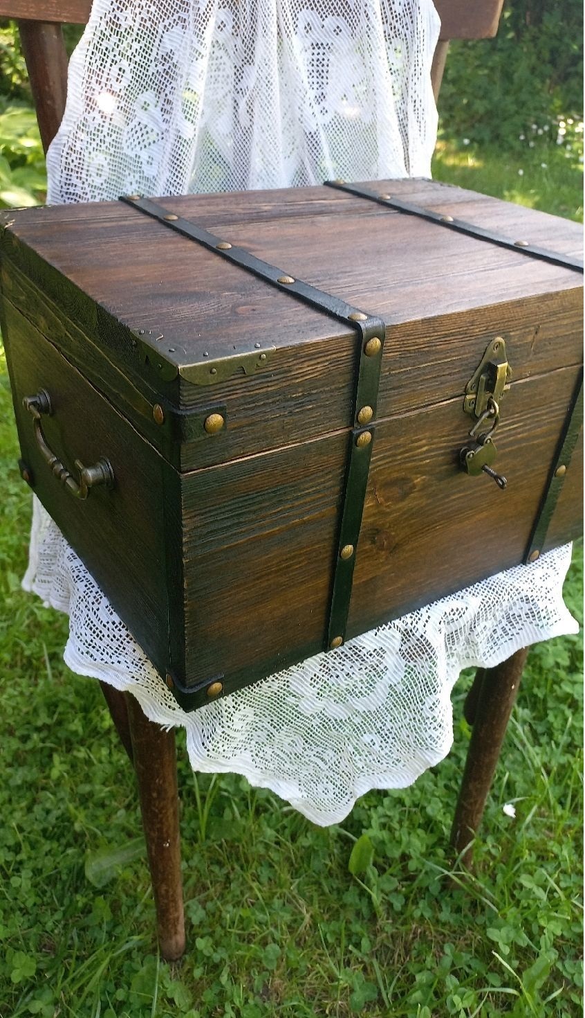 Сундук деревянный 