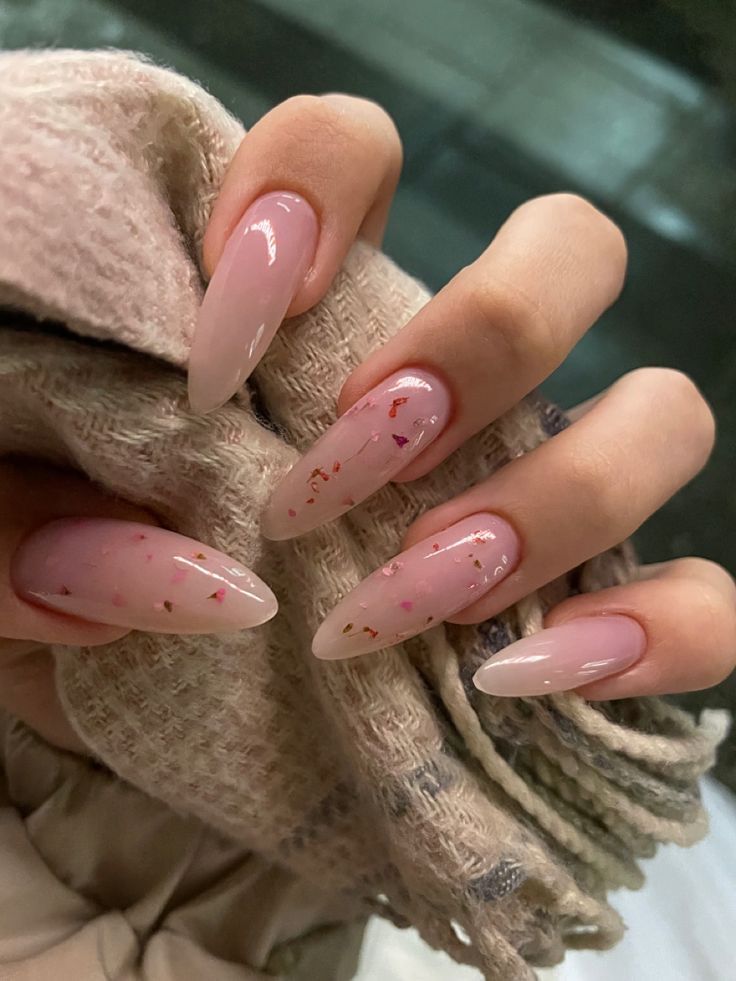 Микро‑флористика — сухоцветы под гелем 