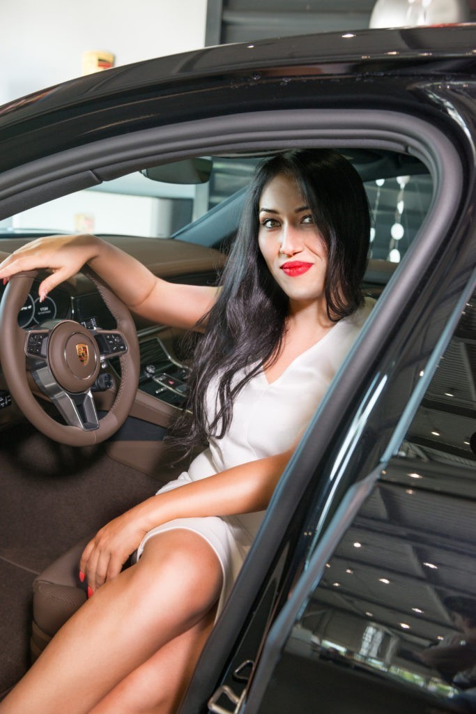 Елена Татарникова, руководитель агентства недвижимости «STATUS»