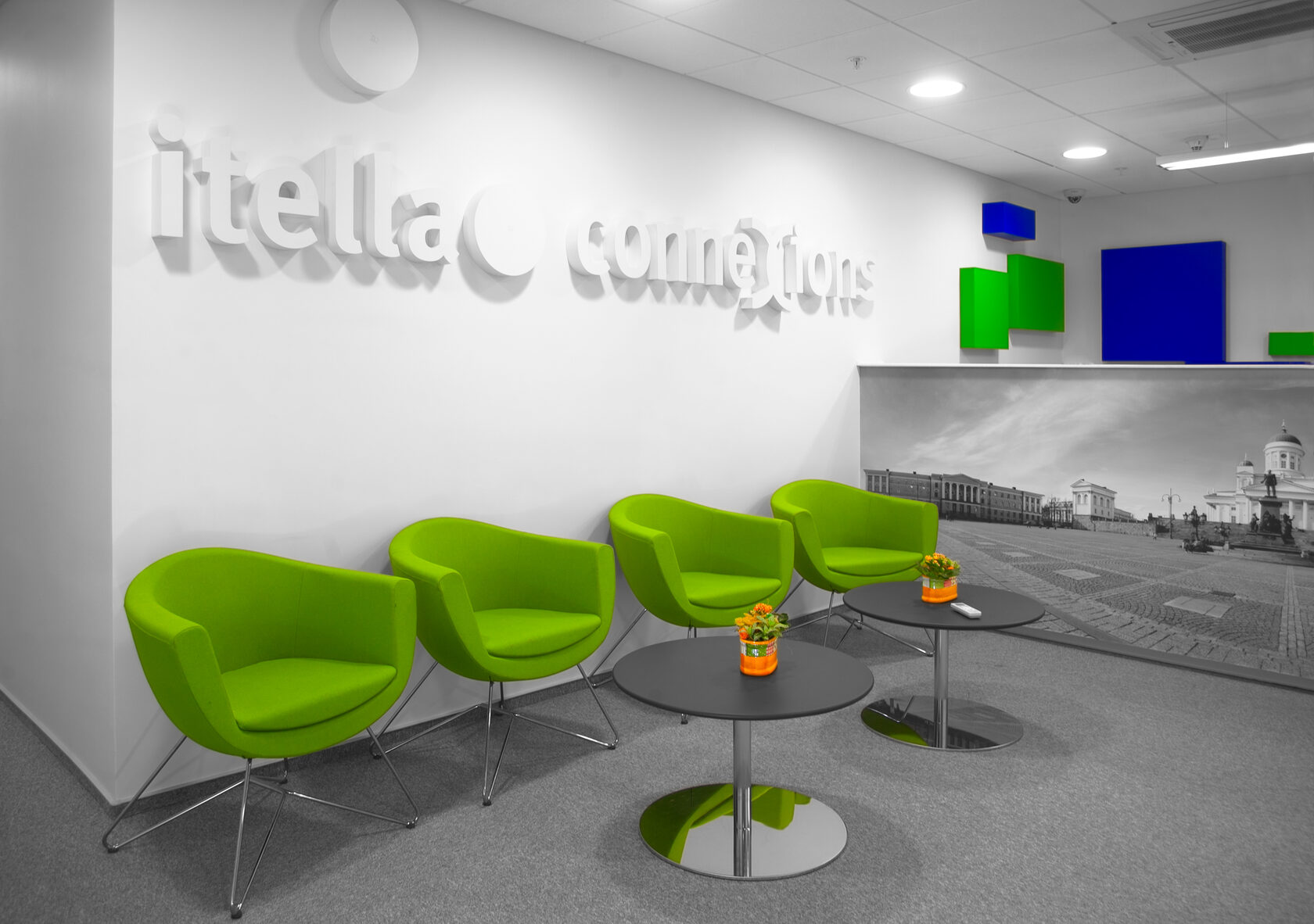 Office connect. Itella. Компания Itella. Гостеприимный офис. Интерьеры приемных пунктов.