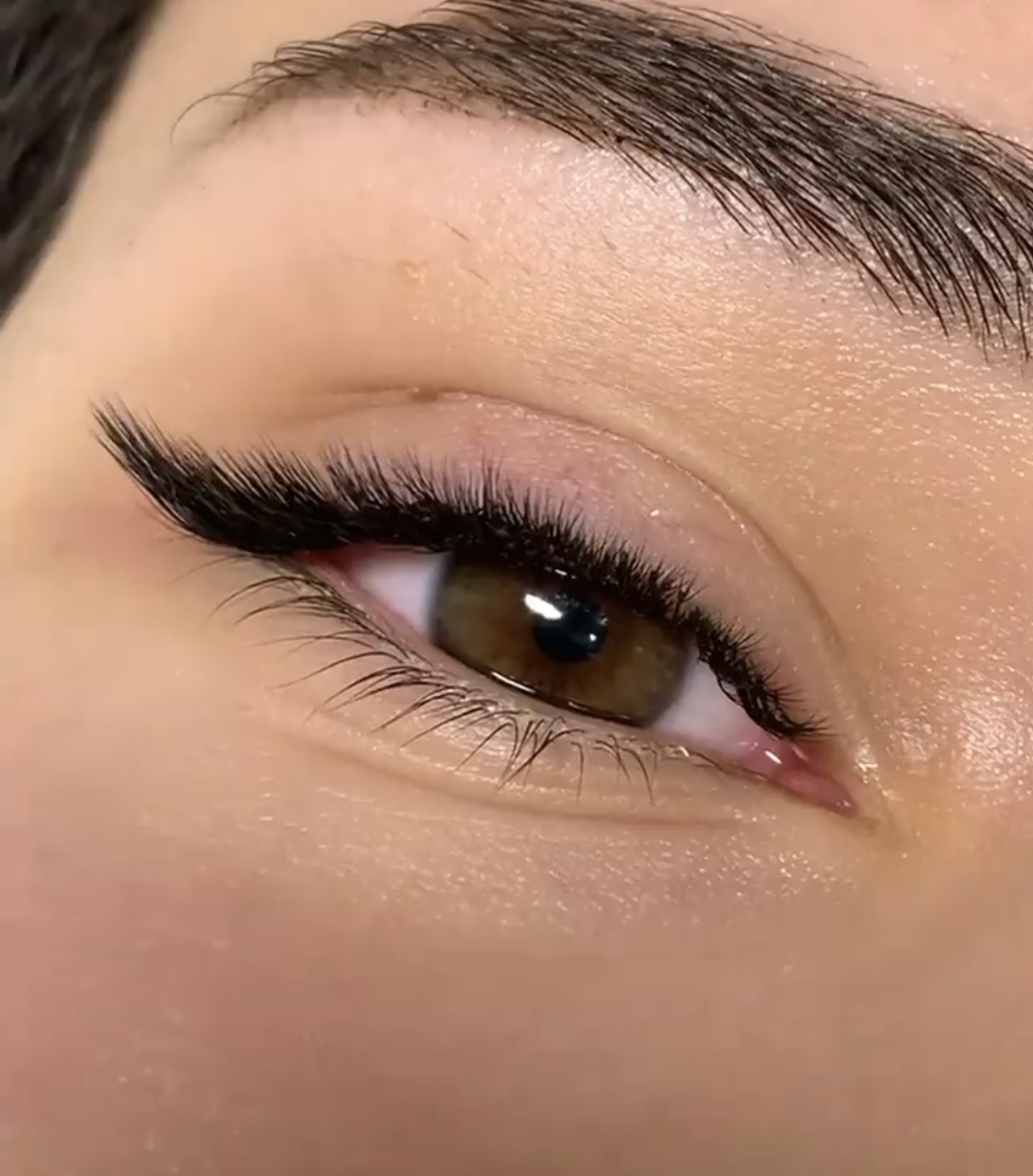 Lucky_lashes_kazan. Ресницы okolashes. Наращивание ресниц ангел. Наращивание ресниц казань. Hi lash казань.