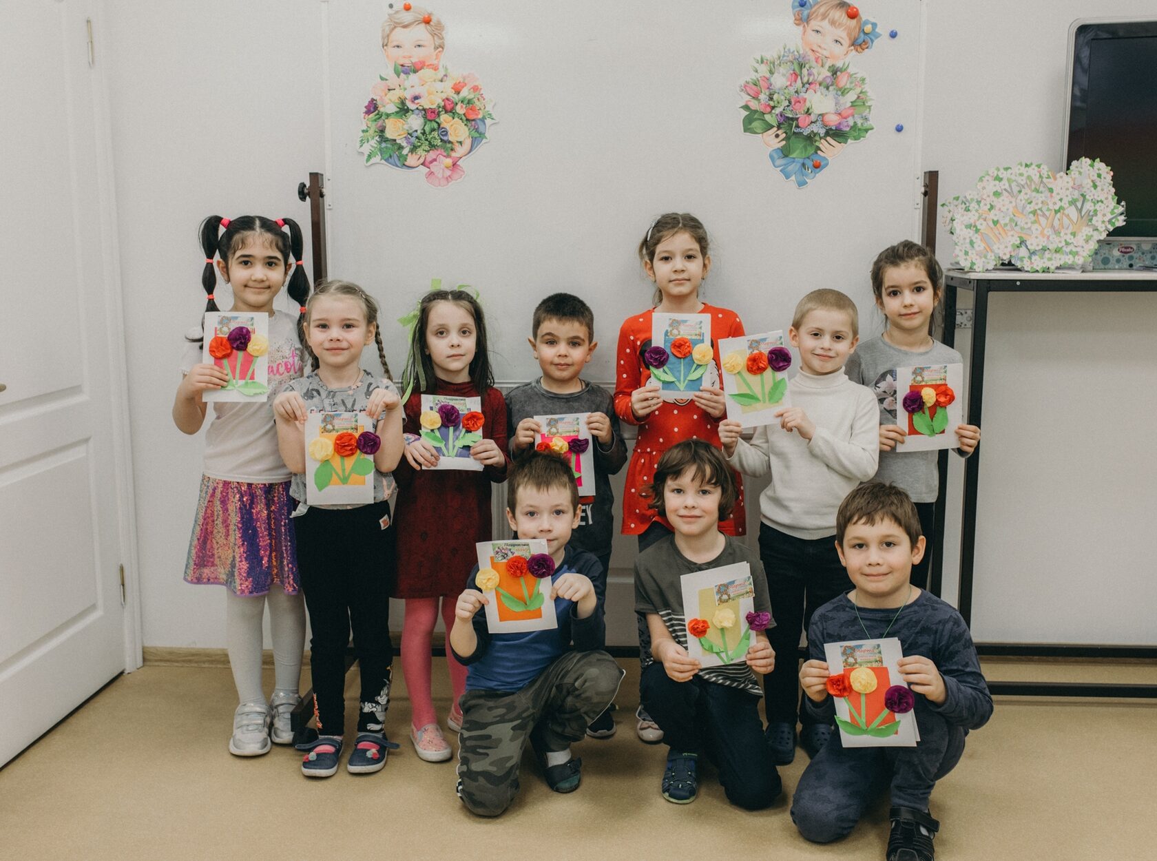 Дети на занятии в детском клубе «Дом Совы»