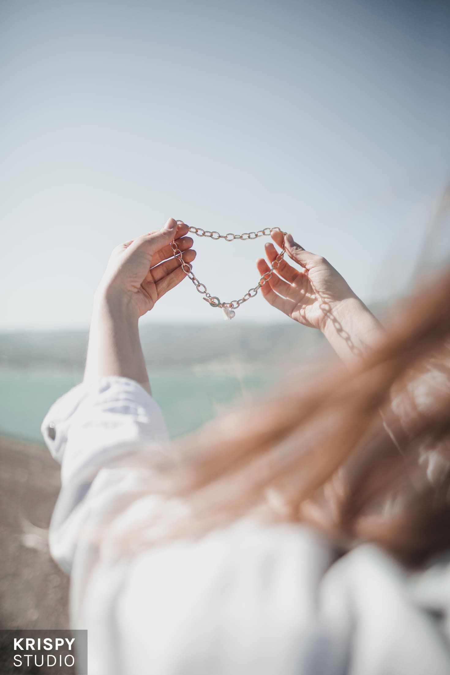 Фотосессия нежных женских украшений для брендаOCEAN STAR