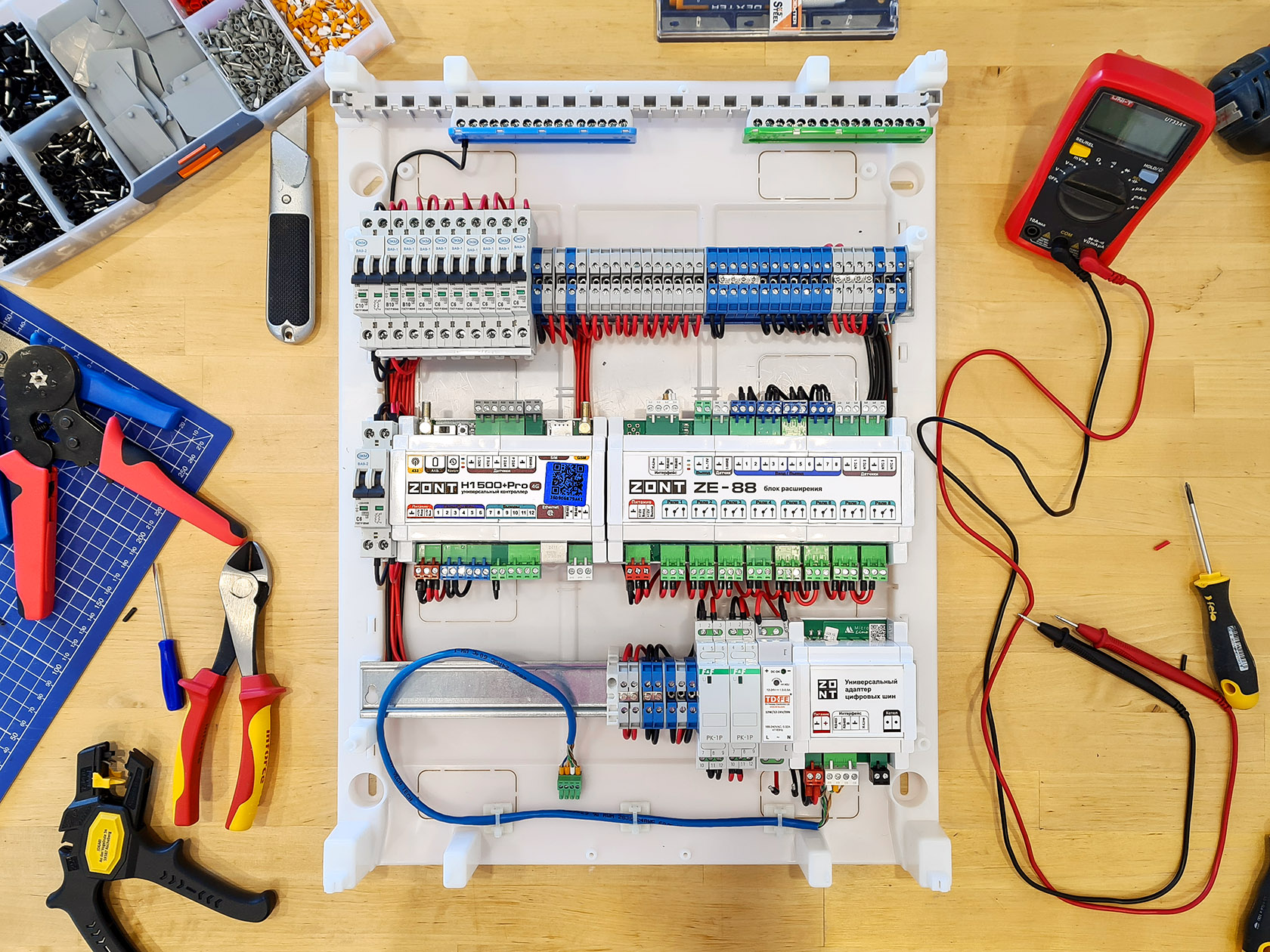Щит Zont h1500 pro с блоком расширения ZE88 собранный для самостоятельной установки в Серпухове