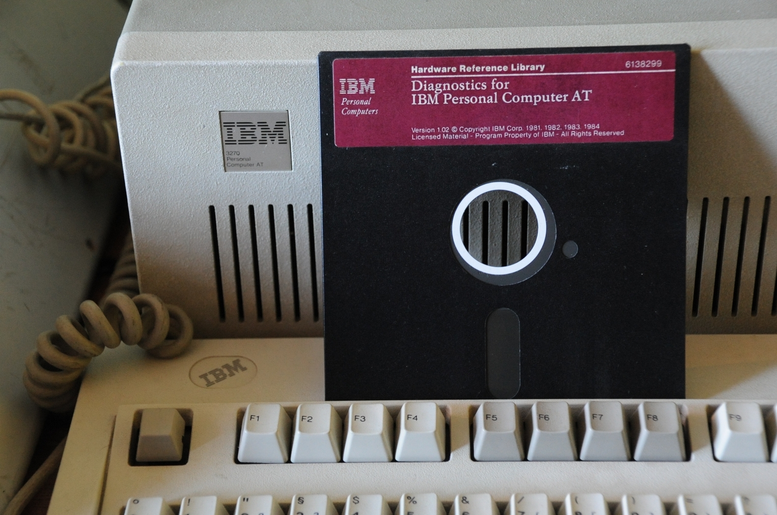 Ibm совместимые. IBM 5170. Компьютер IBM 286. IBM 286 гибкий диск. IBM PC 5170 программы.