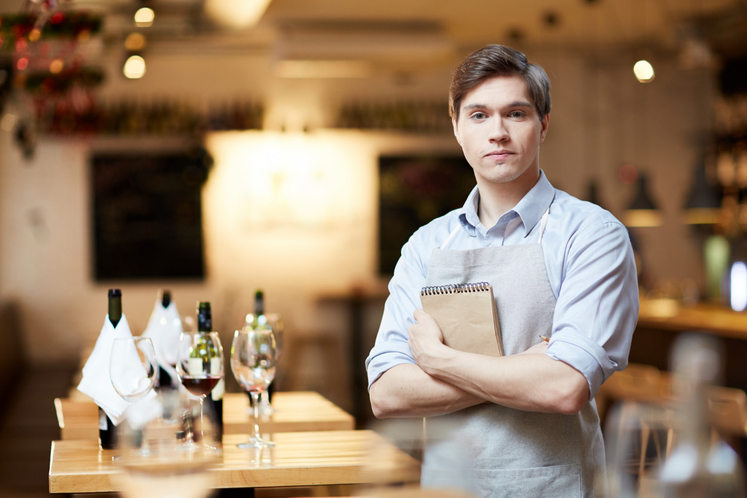 waiter-restaurant_1.jpg