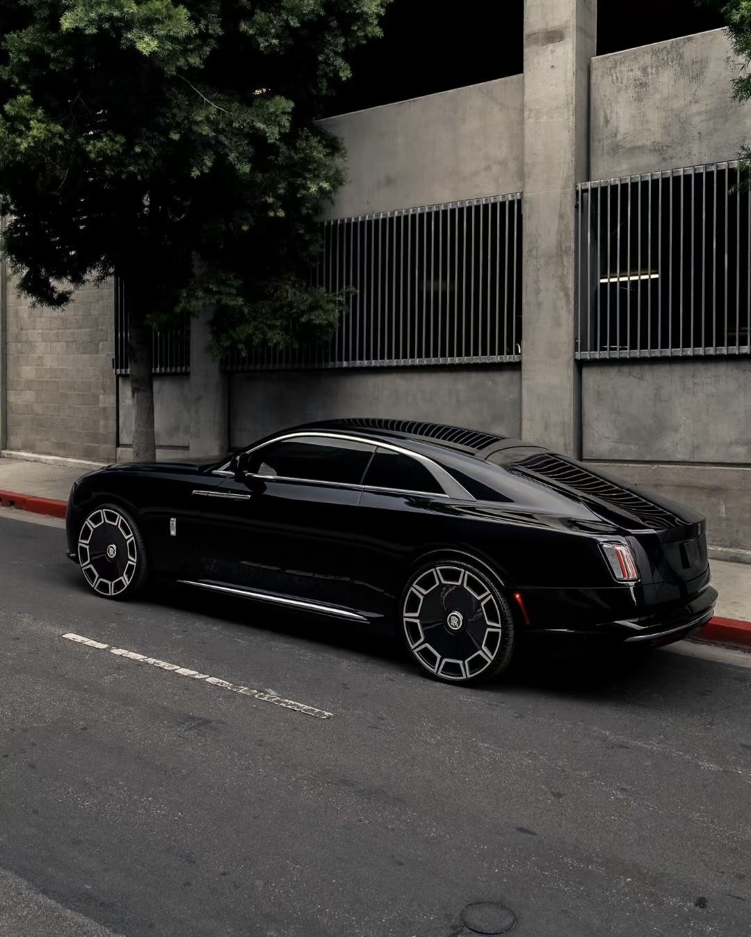 Кованые диски R22 Rolls Royce Cullinan, Ghost, Wraith, Phantom