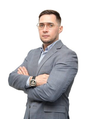 Дауркин Максим Иванович — финансовый директор школы ЮНИТИ