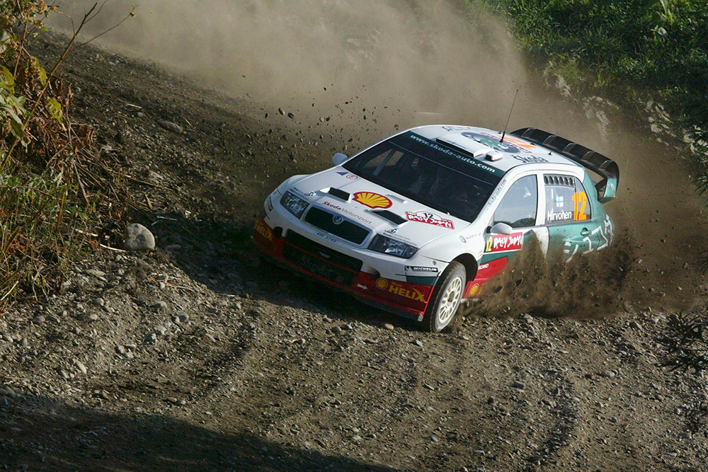 Микко Хирвонен и Ярмо Лехтинен, Škoda Fabia WRC (4S5 5749), ралли Япония 2005/Фото: Reporter Images / Getty Images