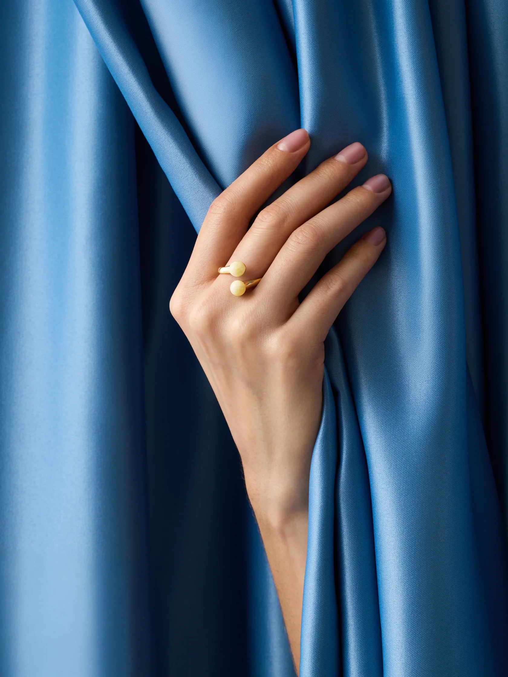 съемка ювелирных изделий на модели