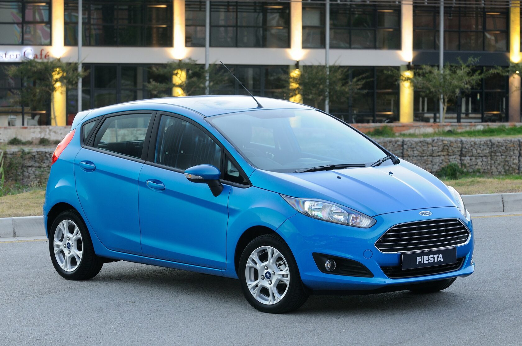 Модели марки форд. Форд Фиеста. Ford Fiesta 2015. Ford Fiesta 2013. Форд Фиеста хэтчбек.