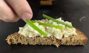 Приготовление форшмака из сельди с яблоком: шаг 8