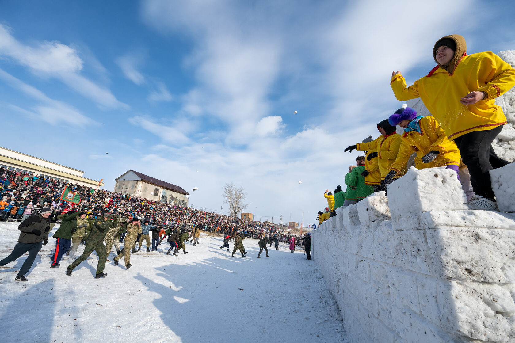 Взятие снежного городка