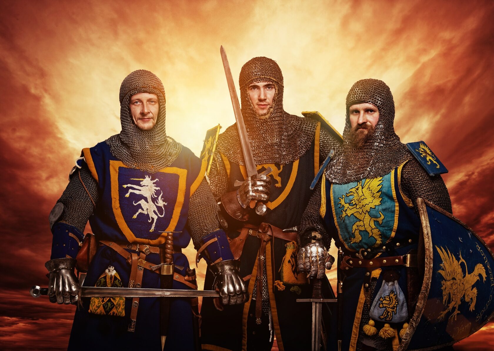 Three knights. Три рыцаря. Трое рыцарей. Рыцарь 3. Картина 3 рыцаря