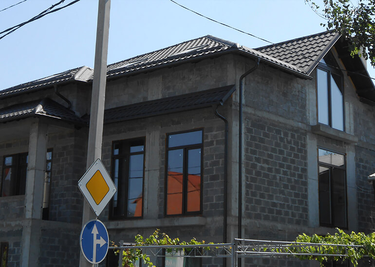 Результат кровельных работ дома в Геленджике 