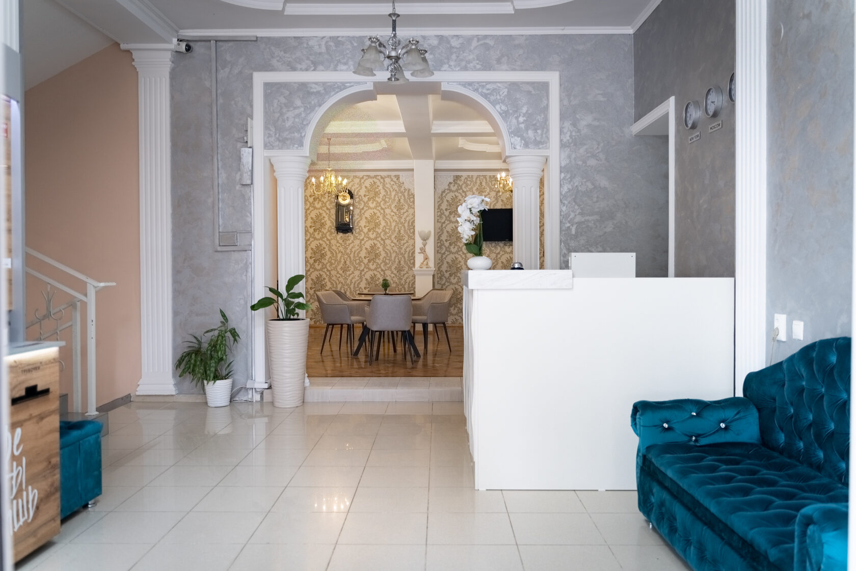 Элегантный номер в отеле VIVA HOTELS