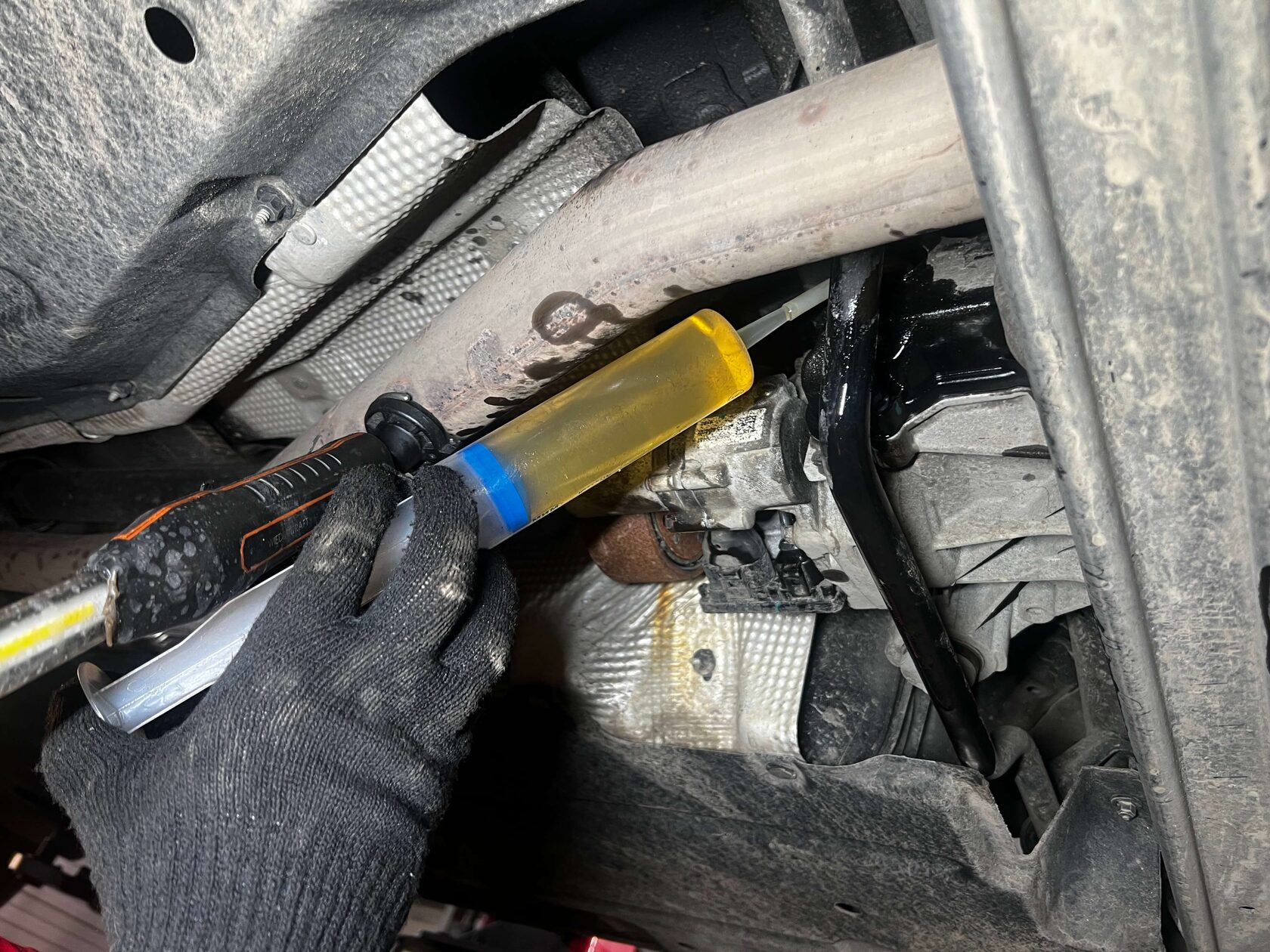 Заправляем новым маслом муфту Haldex