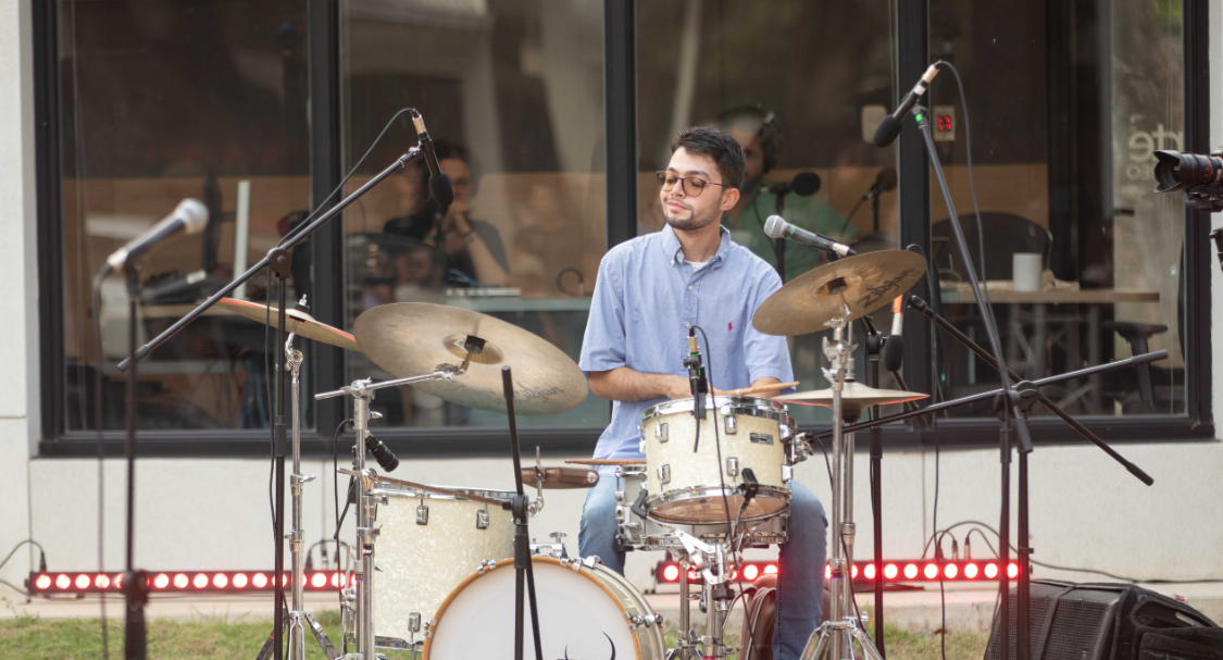 Daniel Agudelo lanza su primer disco de jazz, una &amp;#39;travesía&amp;#39; musical y personal