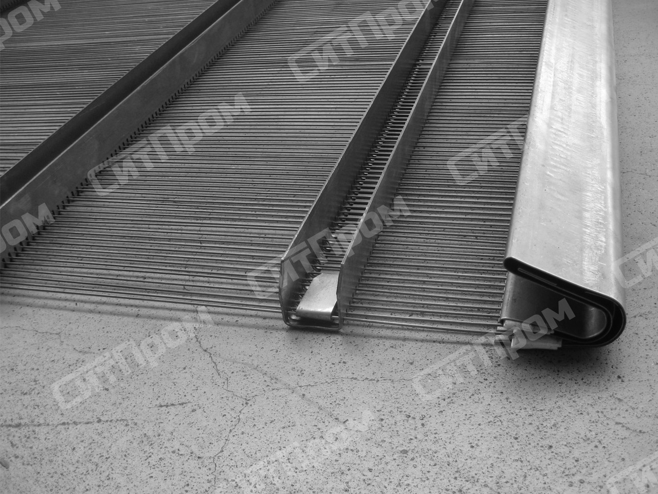 Harp screens with straight wires