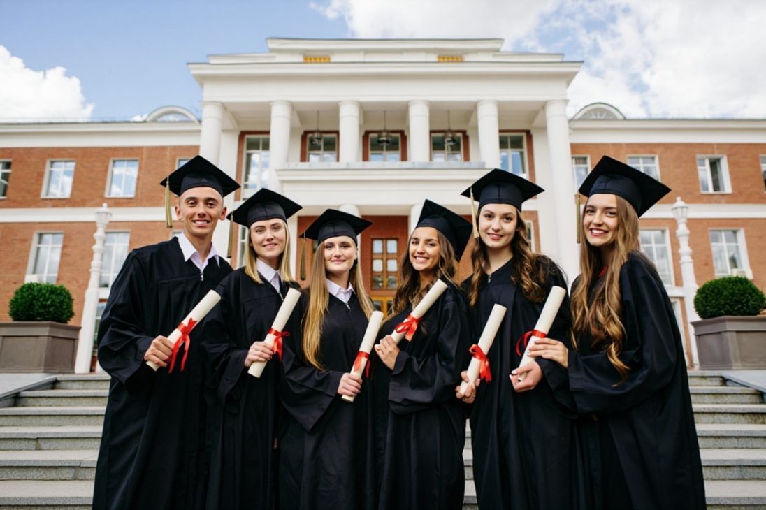 Нововведение для выпускников колледжей: поступление в вуз без ЕГЭ только по профилю образования