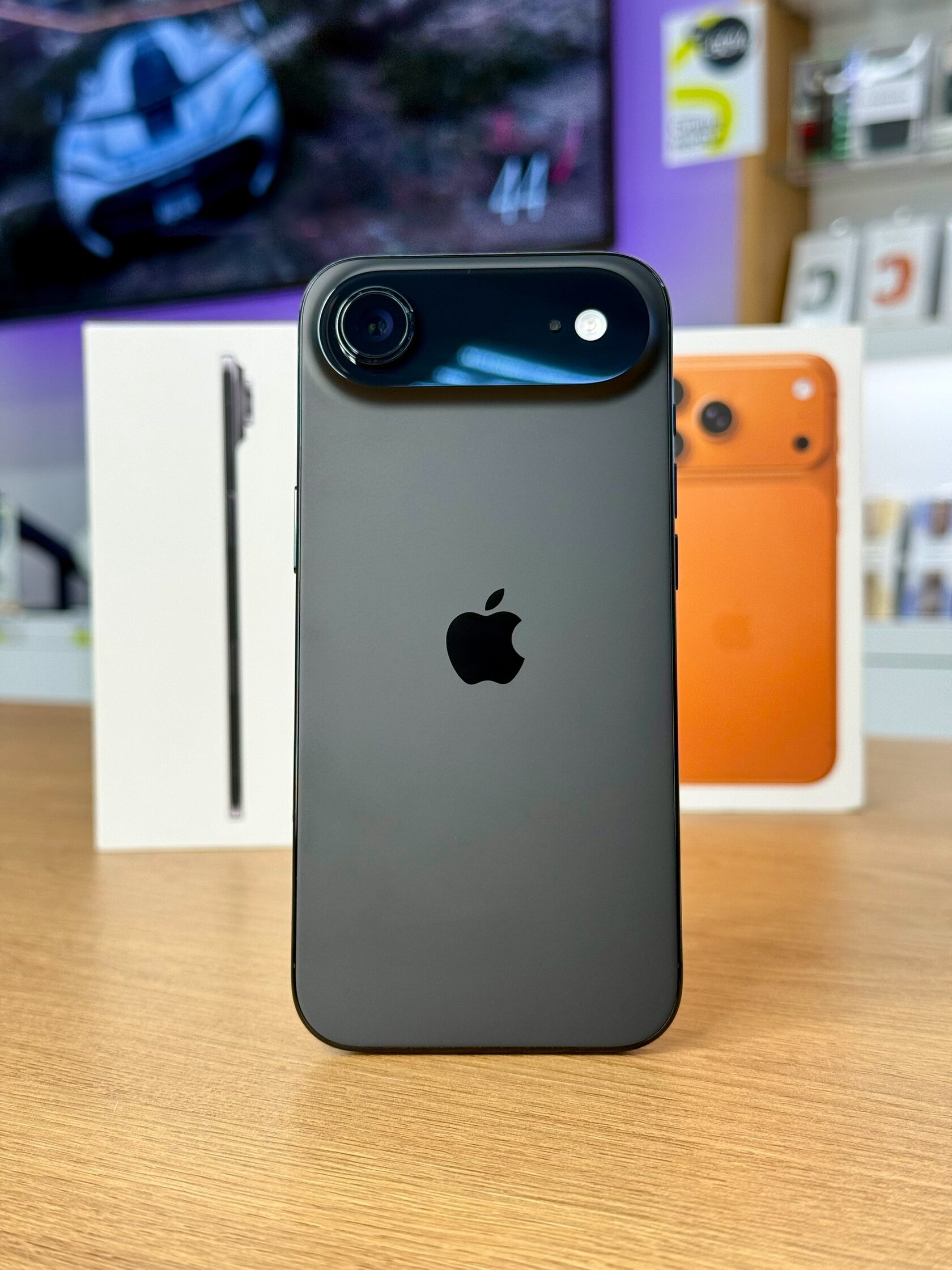 iPhone Air уже в Сургуте: самый тонкий смартфон Apple можно протестировать в магазине Pro Сервис