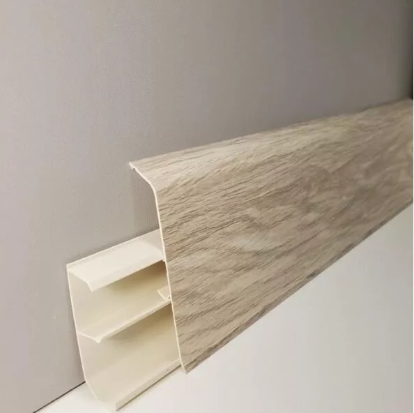 Пластиковый плинтус