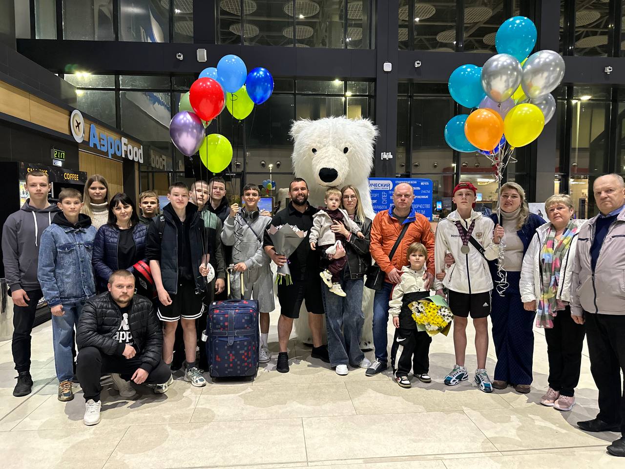 Дома участников соревнований встречала дружная команда клуба 