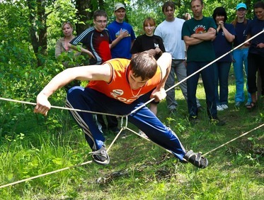 Заказать веревочный тимбилдинг для юридической компании