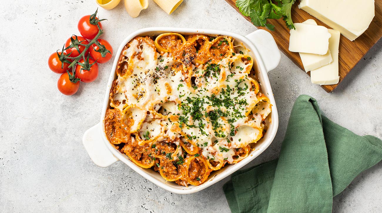 Мясное рагу болоньезе с пастой паккери