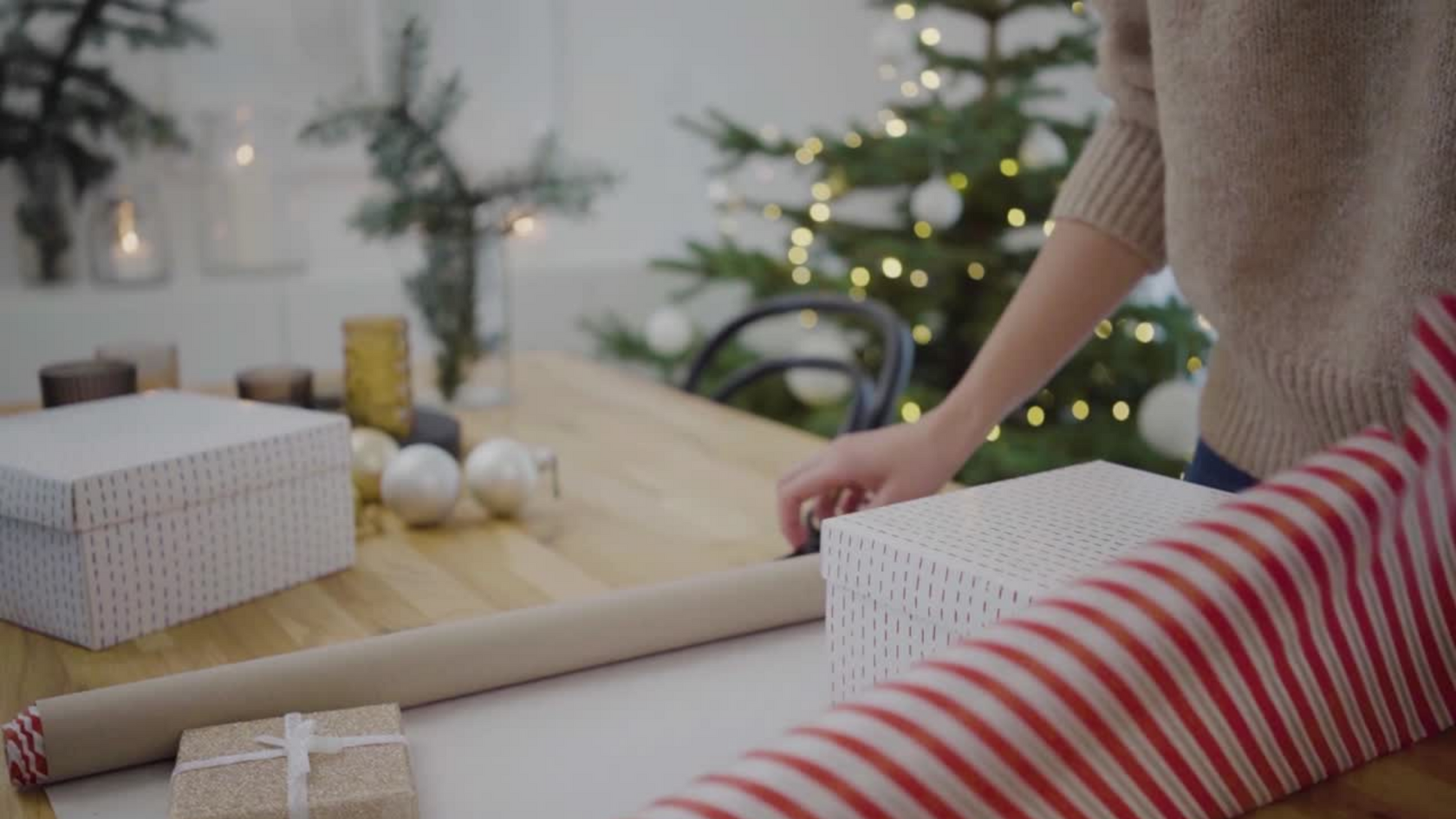 wrapping gifts for xmas