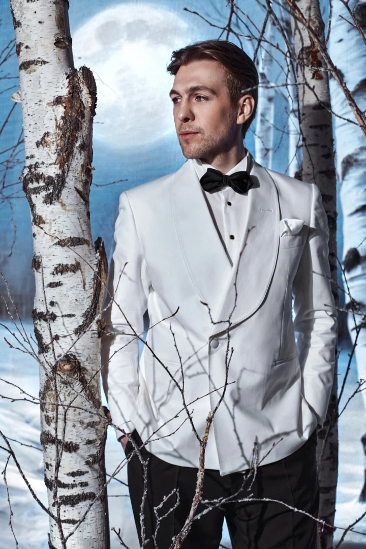 Ведущий публичных мероприятий Никита Анисимов