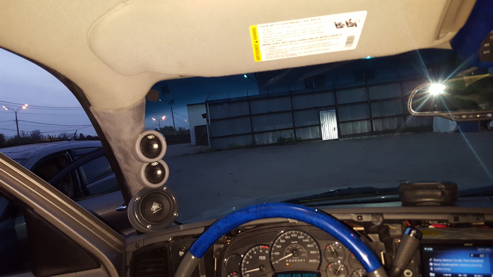 установка автозвука cadillac escalade