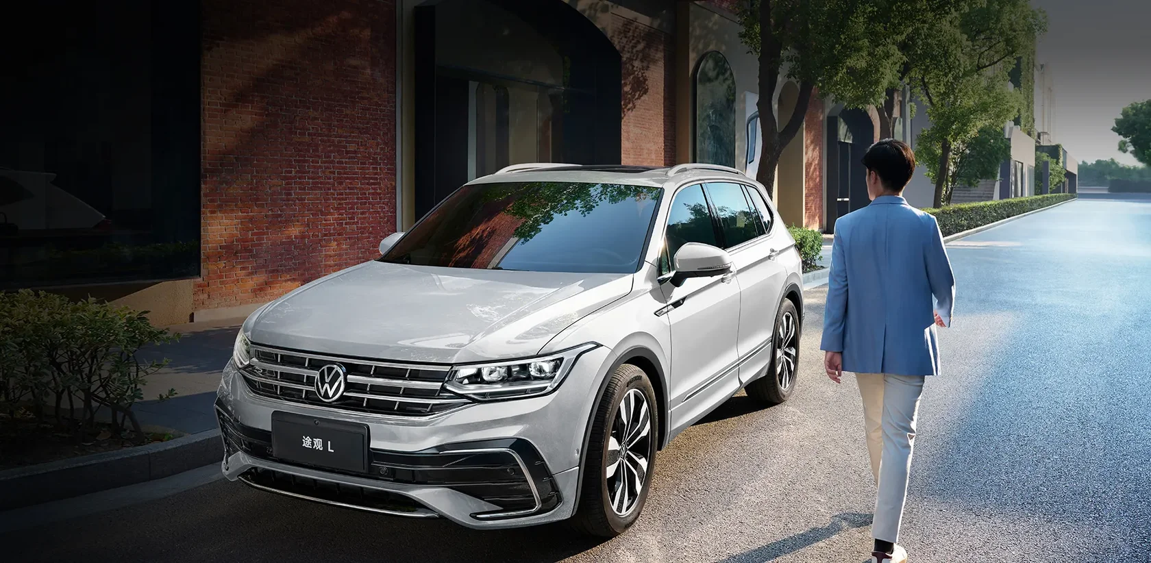 Volkswagen Tiguan L у дома