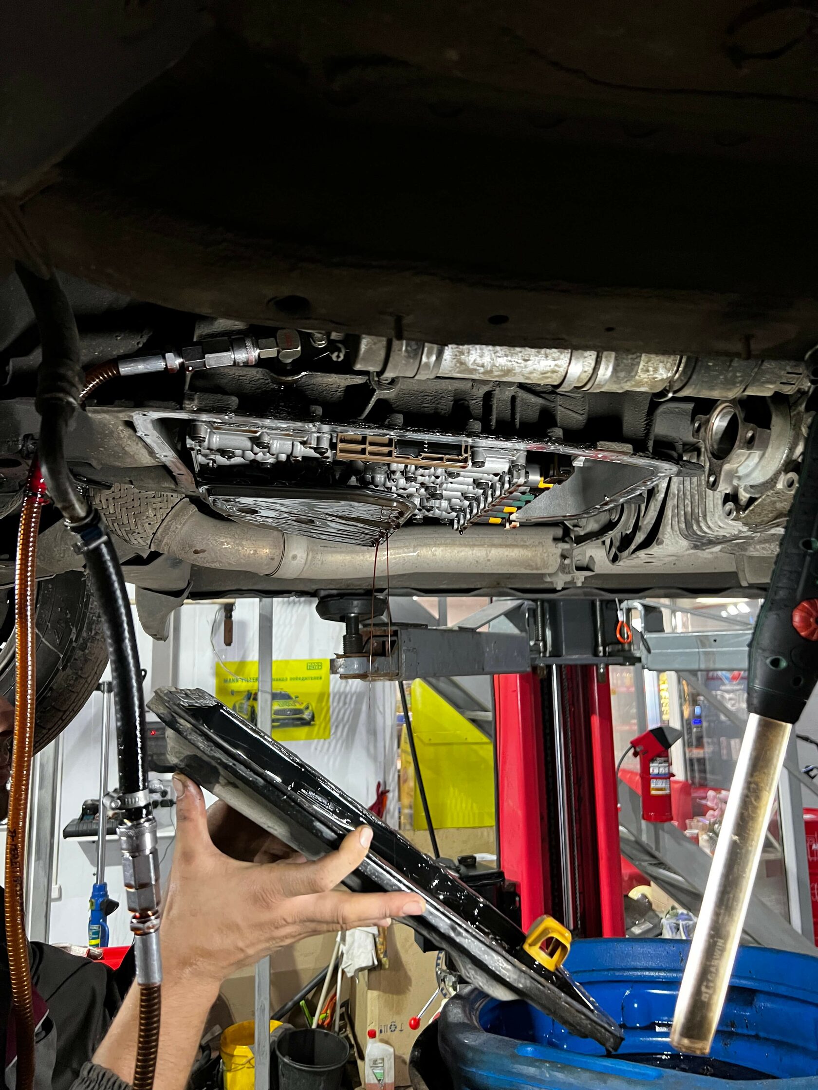 Слив масла и снятие поддона ZF 6HP