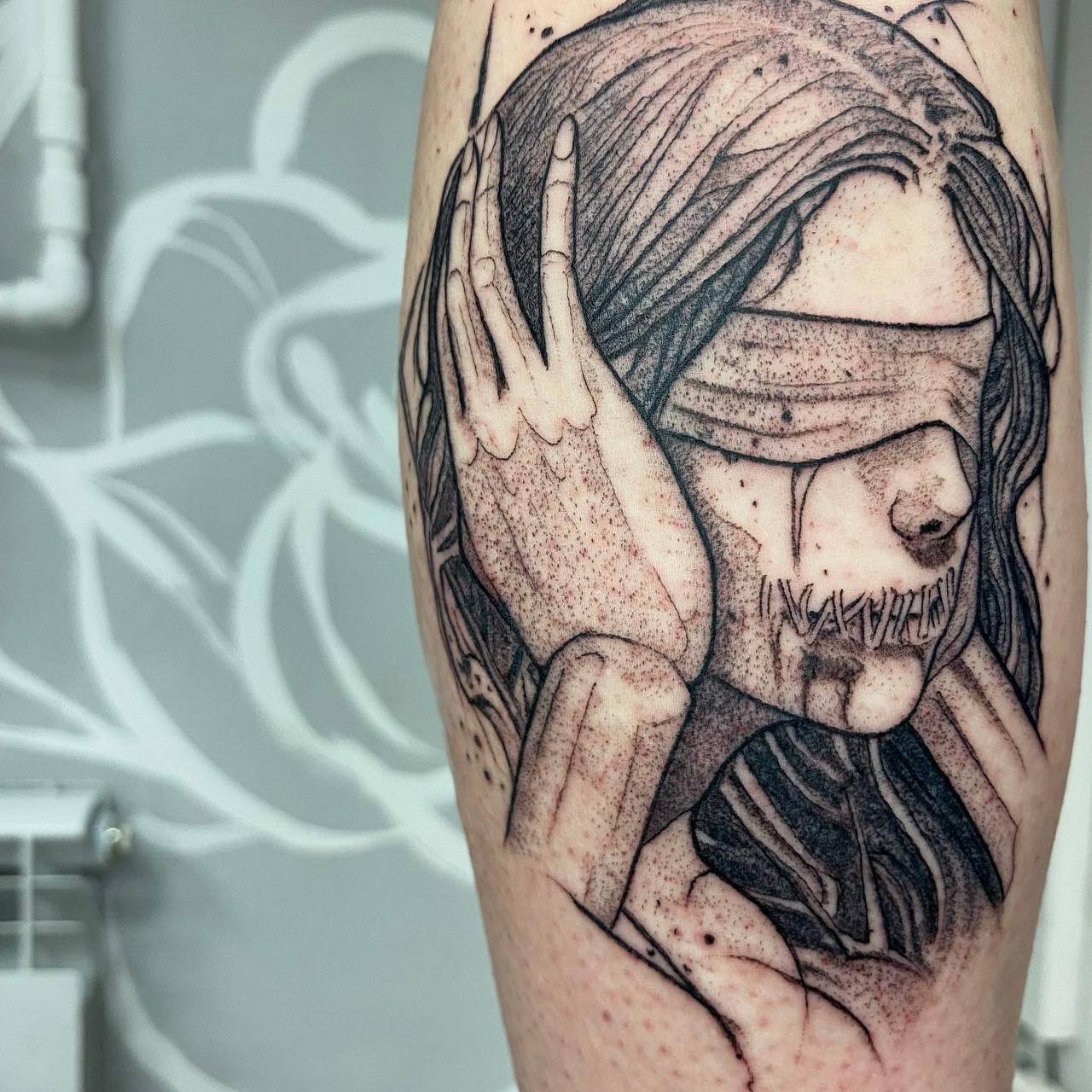 тату жду звонка. жду тебя картинки прикольные. зачем я жду звонка тату текст. тату ворон на груди у девушек. татуировка я могу.