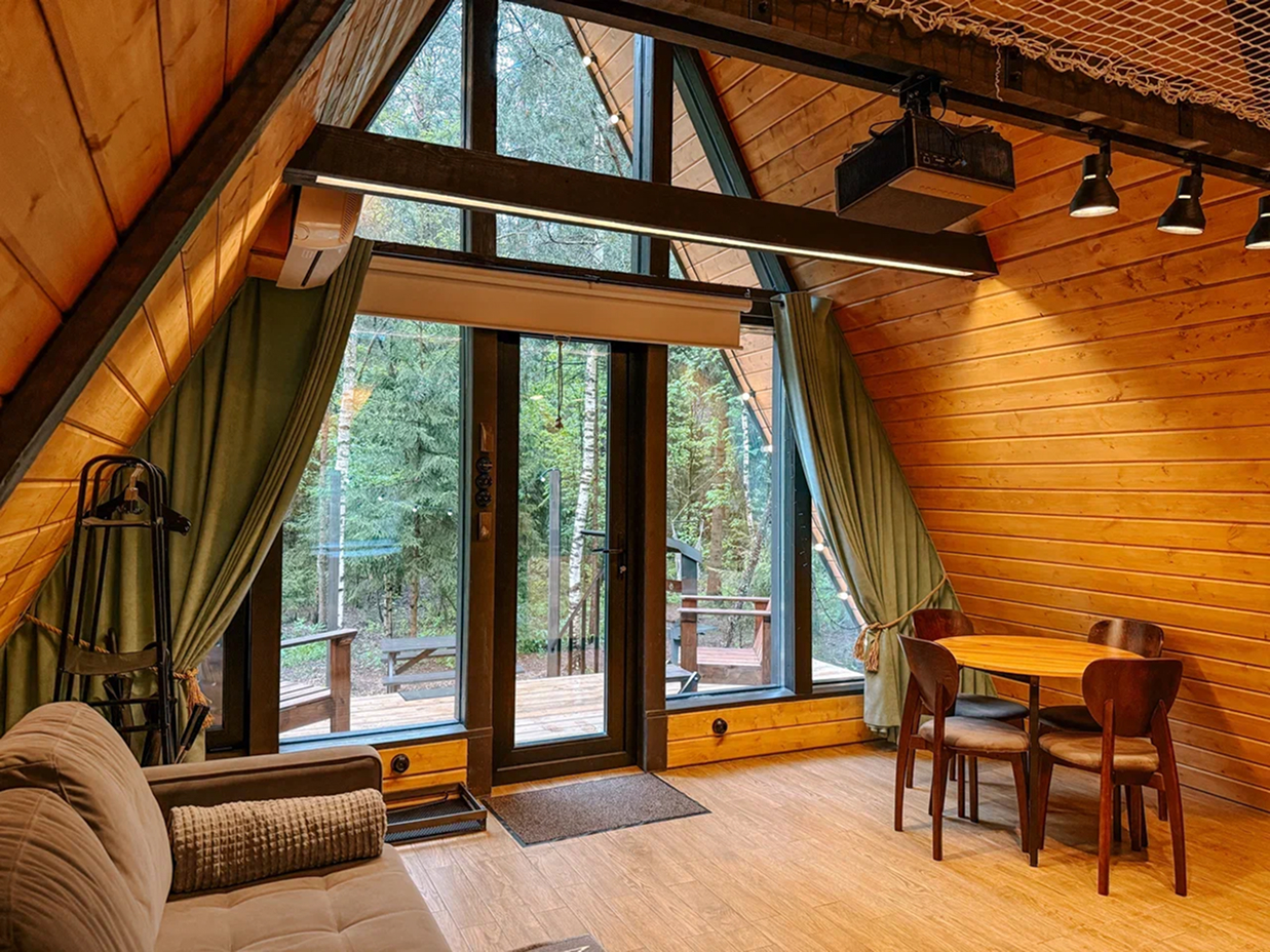 A-Frame в глэмпинг «Под кронами» в Подмосковье