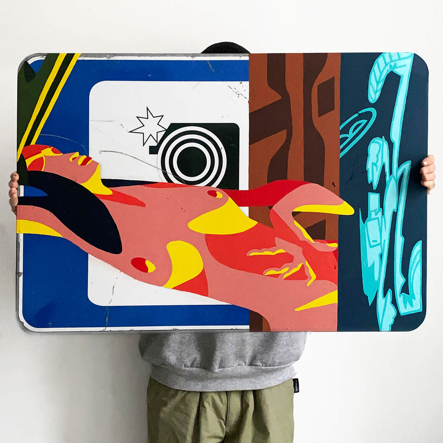 Графика на дорожных знаках. Автор Алексей Бархан.