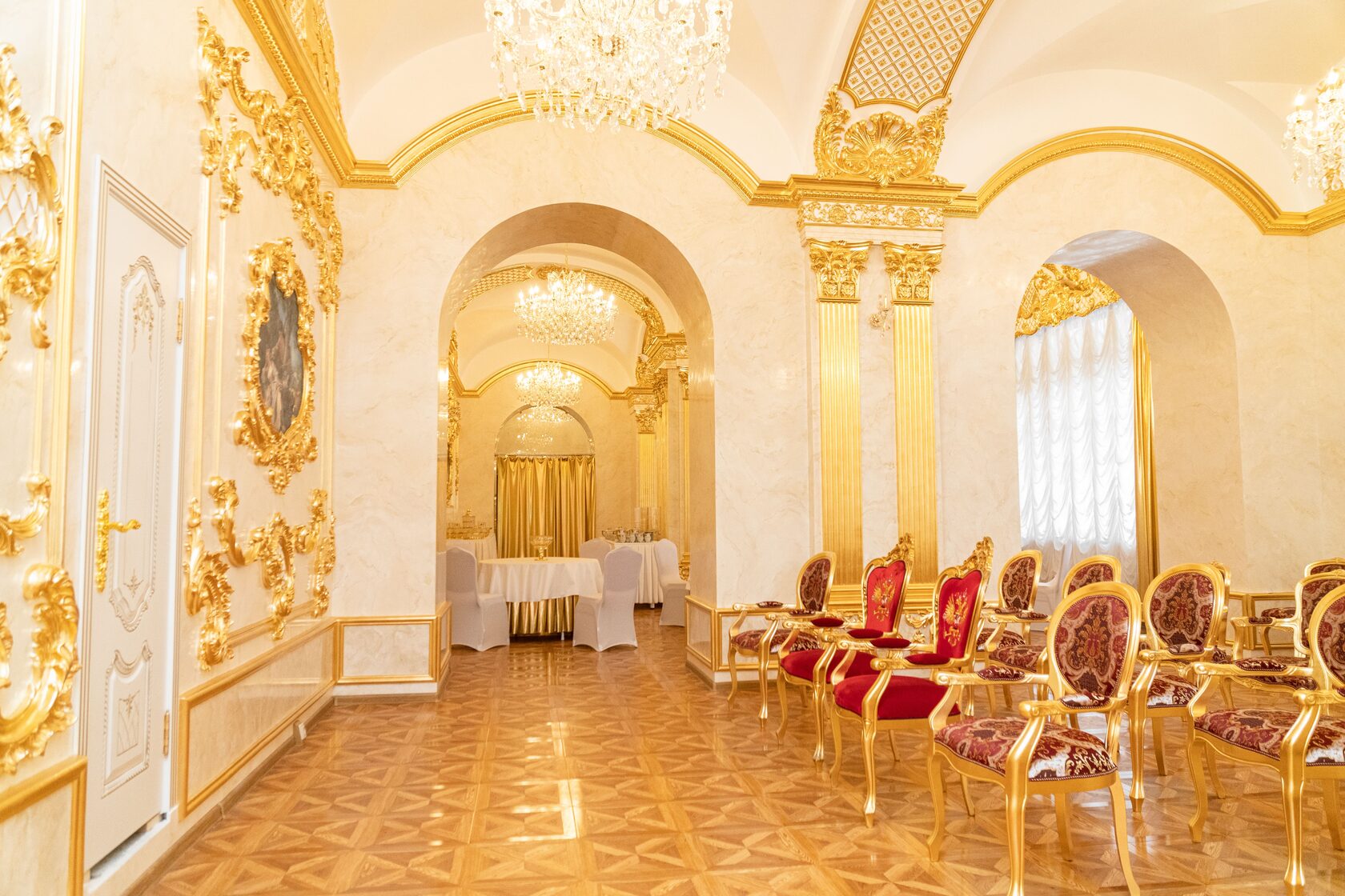 золотой зал дворец торжеств рязань