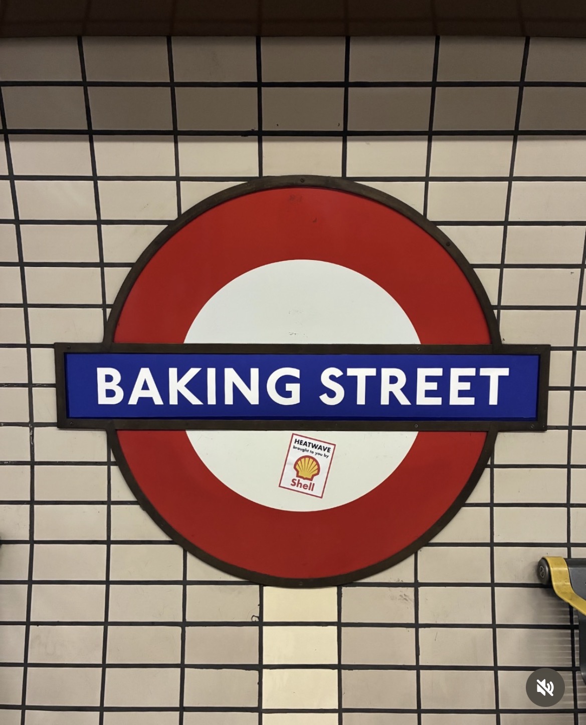 Greenpeace Londra Metro strategia
