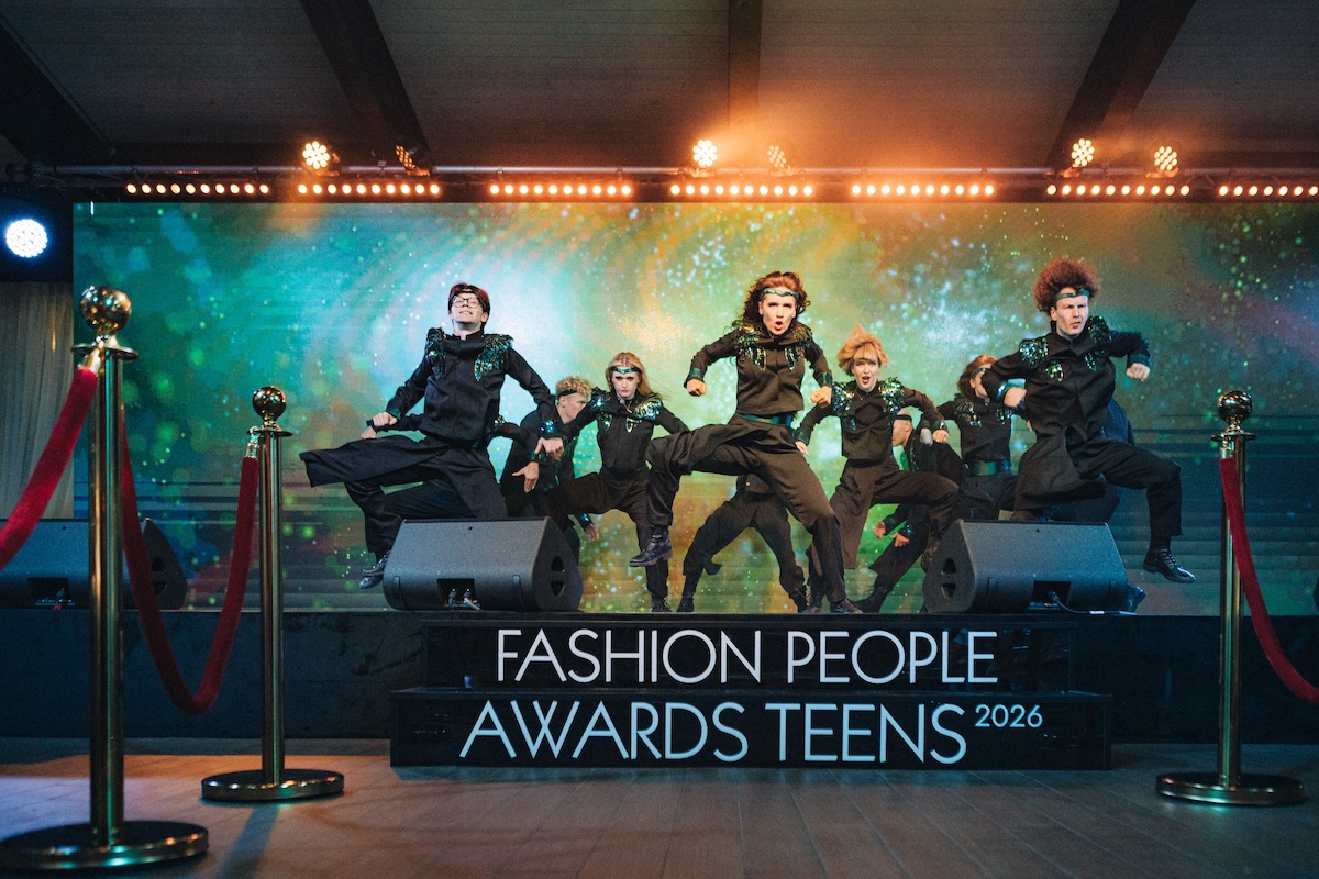 Балет Todes открывает церемонию Fashion People Awards Teens 2026 на сцене