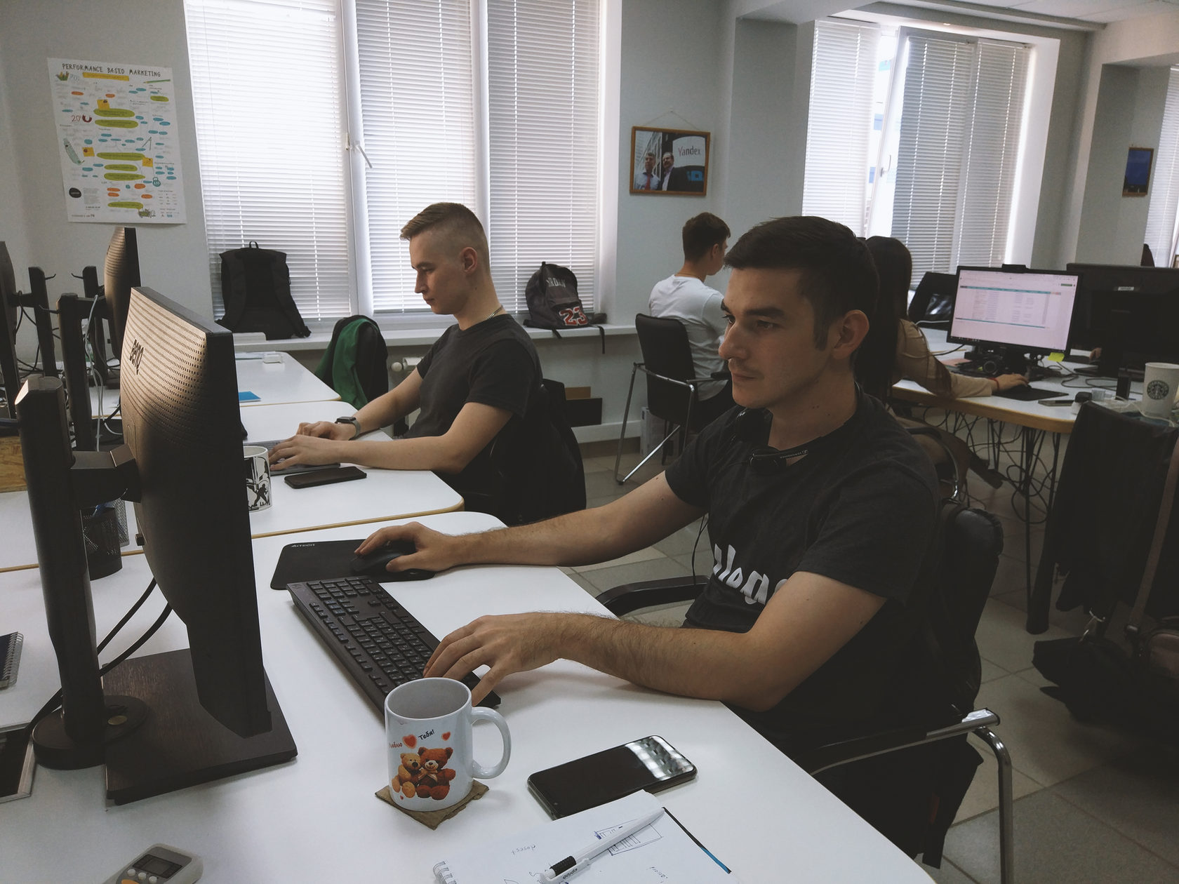 Frontend-разработчики Uplab