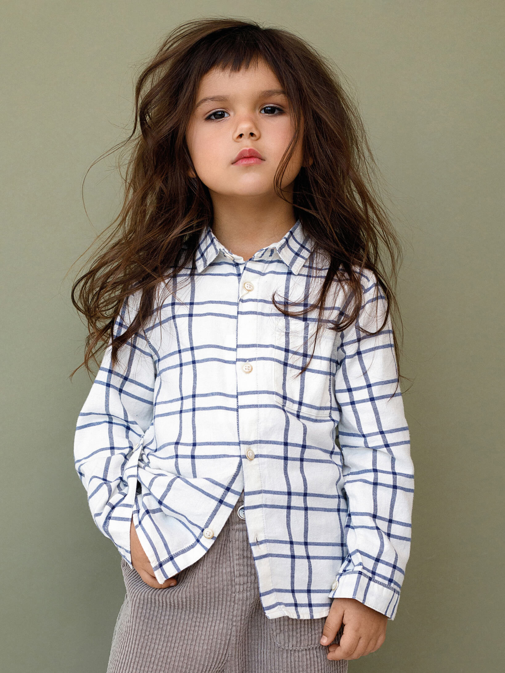 Фото одежды для маркетплейсов на девочке