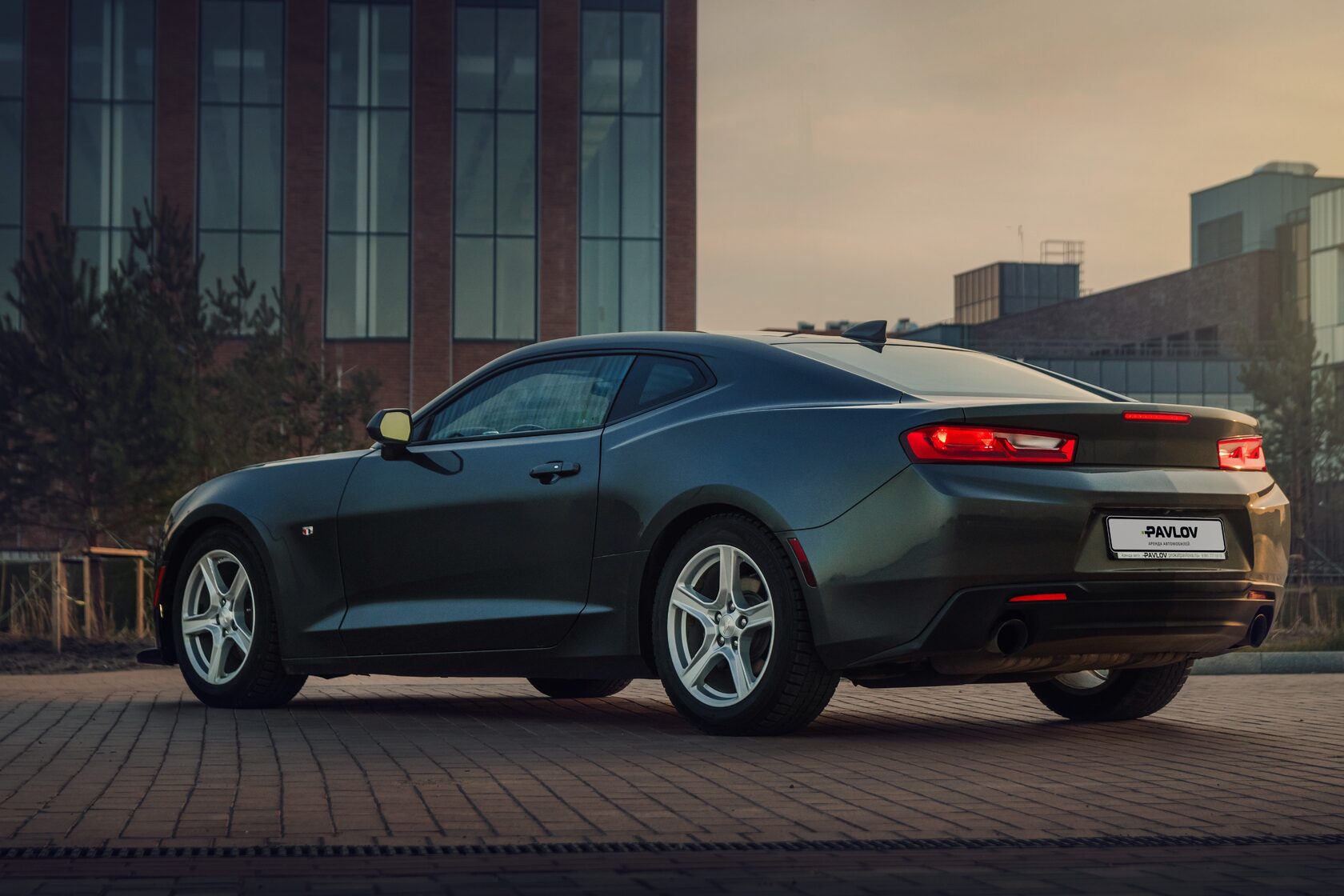 Chevrolet Camaro - Мощь и стиль для вашего путешествия