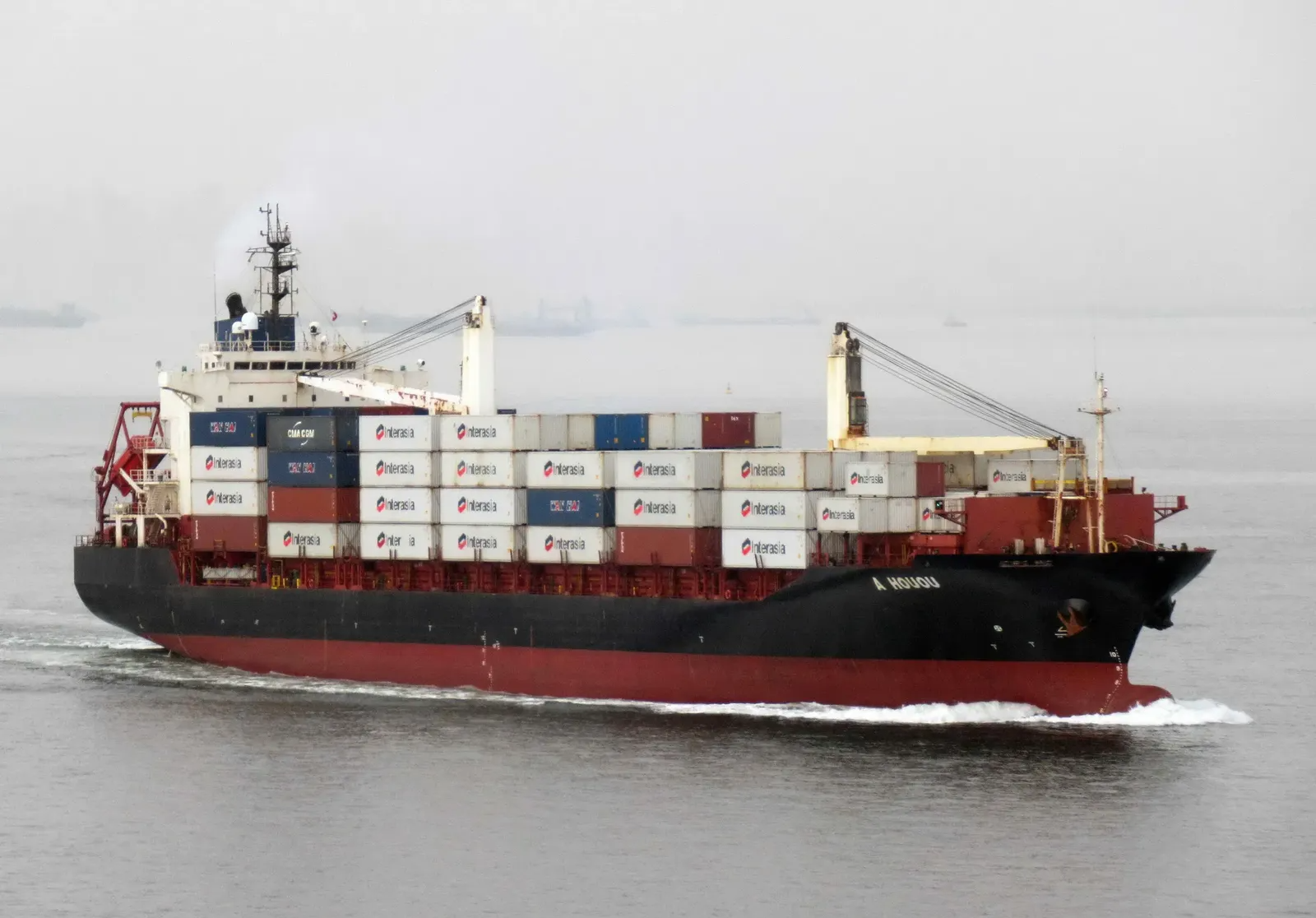 Морская линия HUB SHIPPING