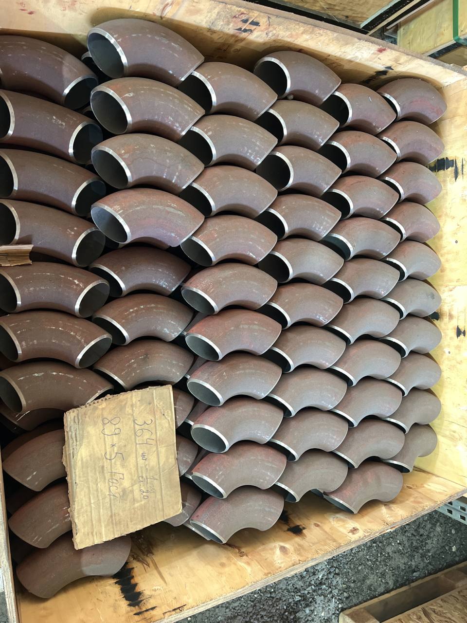 Отгрузка отводов ду 89х5мм сталь20