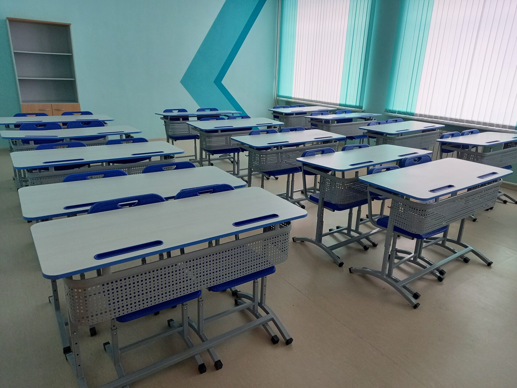 Новосибирский бизнес меняет стандарты школьной мебели