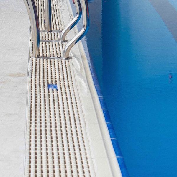 myrtha-pools-classic-otdelka